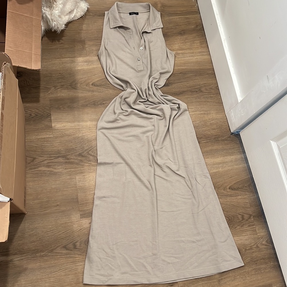 Tan Long collared dress - Picture 5 of 7